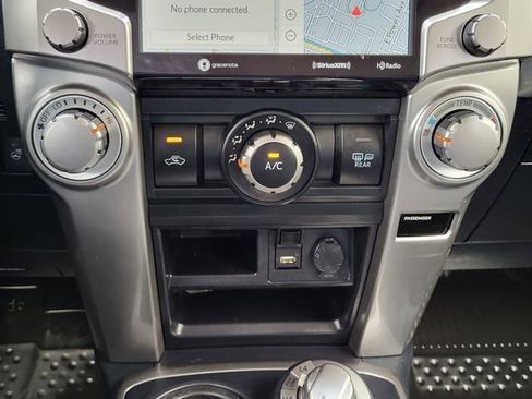 Used 2023 Toyota 4Runner SR5 Premium w/ Moonroof Package AWD/4WD image 18