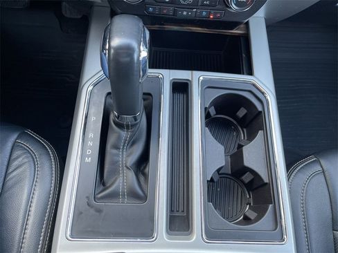 Used 2019 Ford F150 Lariat image 16