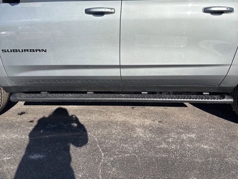 New 2026 Chevrolet Suburban Z71 w/ Comfort Package image 10