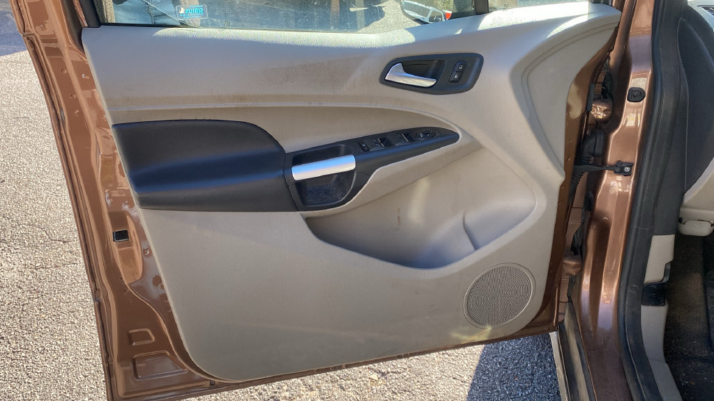 Used 2014 Ford Transit Connect Titanium FWD image 16