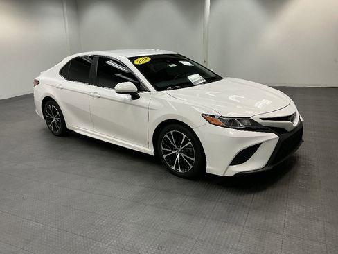 Used 2018 Toyota Camry SE w/ Protection Package (Q1) image 8