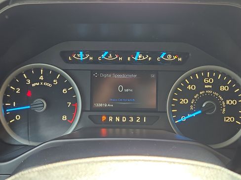 Used 2017 Ford F150 XLT w/ Trailer Tow Package image 25