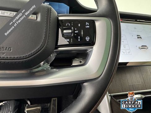 Used 2025 Land Rover Range Rover Autobiography image 18
