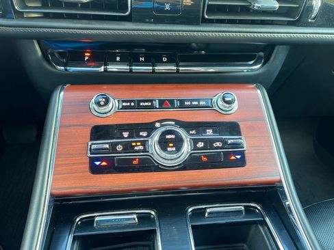 Used 2022 Lincoln Aviator Grand Touring image 21