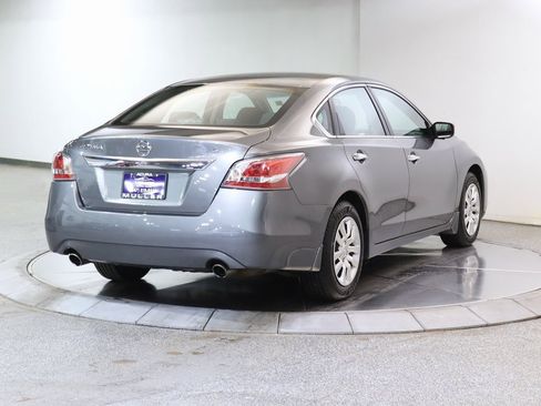 Used 2015 Nissan Altima 2.5 S w/ Power Driver Seat Package image 9