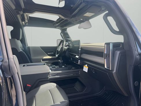 New 2026 GMC Hummer EV 4x4 Crew Cab image 14