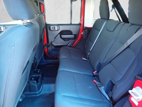 Used 2022 Jeep Wrangler Unlimited Sport AWD/4WD image 9