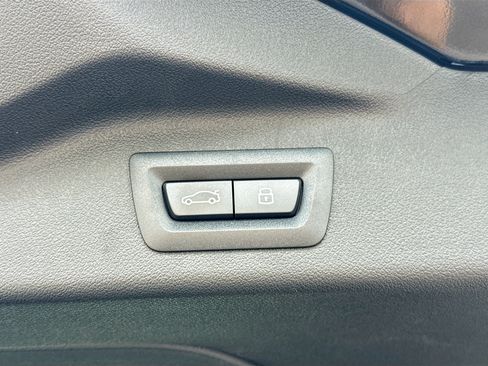 New 2026 BMW ALPINA XB7 AWD/4WD image 14