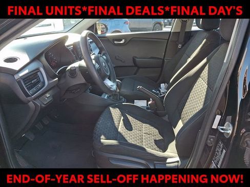 Used 2018 Kia Rio LX image 12