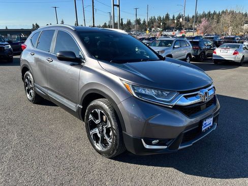 Used 2019 Honda CR-V Touring image 3