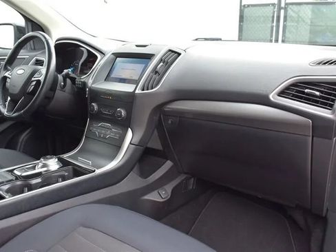 Used 2019 Ford Edge SEL FWD image 11