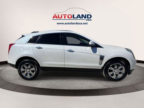 Used 2016 Cadillac SRX Luxury image 3
