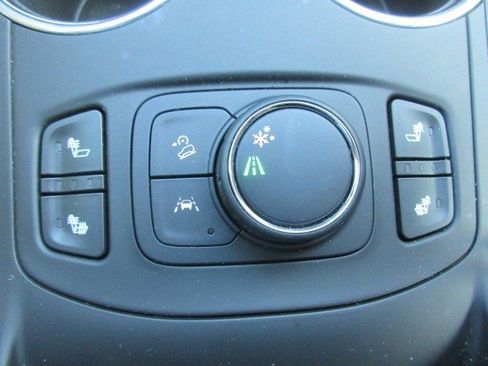 Used 2023 GMC Terrain SLE w/ Driver Convenience Package FWD image 20