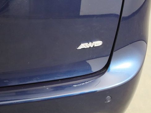 Used 2025 Chrysler Pacifica Pinnacle w/ Trailer Tow Group AWD/4WD image 46
