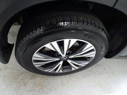 Used 2023 Nissan Rogue SV AWD/4WD image 28