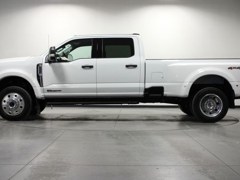 Used 2026 Ford F450 XLT w/ Camper Package AWD/4WD image 7