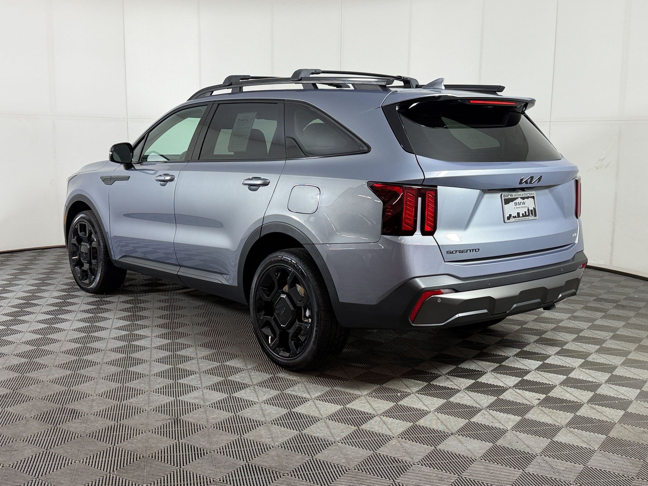 Used 2025 Kia Sorento X-Line EX AWD/4WD image 3
