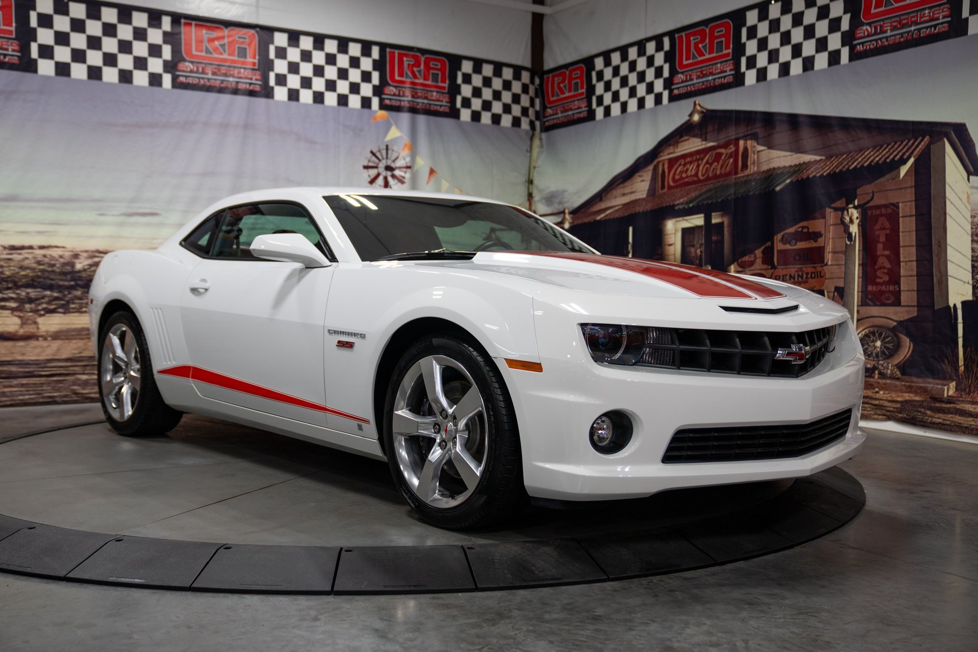 Used 2010 Chevrolet Camaro SS w/ RS Package RWD image 1
