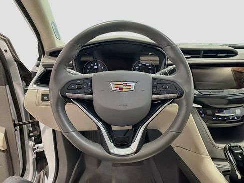 Certified 2024 Cadillac XT6 Premium Luxury w/ Technology Package AWD/4WD image 9