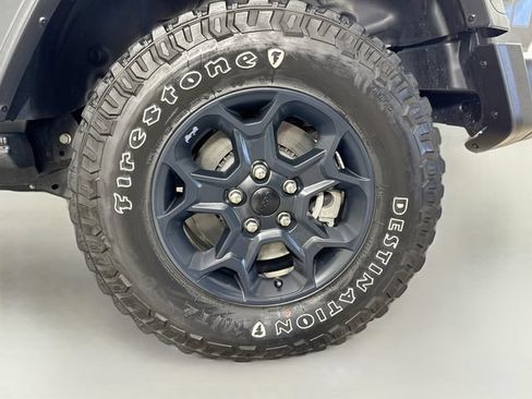 Used 2023 Jeep Wrangler Unlimited w/ Cold Weather Group AWD/4WD image 37