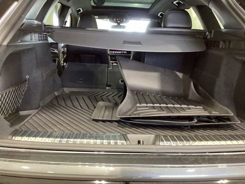 Used 2025 Audi SQ5 Premium Plus image 21