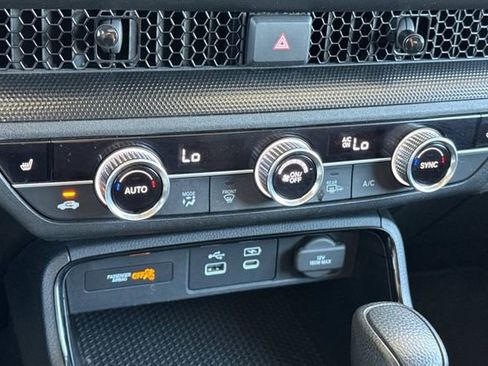 Used 2023 Honda CR-V EX image 27