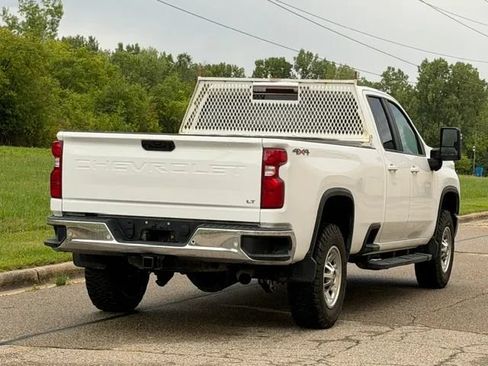 Used 2021 Chevrolet Silverado 2500 LT AWD/4WD image 11