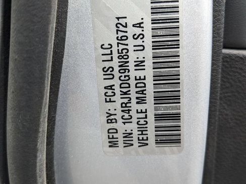 Used 2022 Jeep Grand Cherokee L Overland w/ MOPAR Finishing Package AWD/4WD image 34