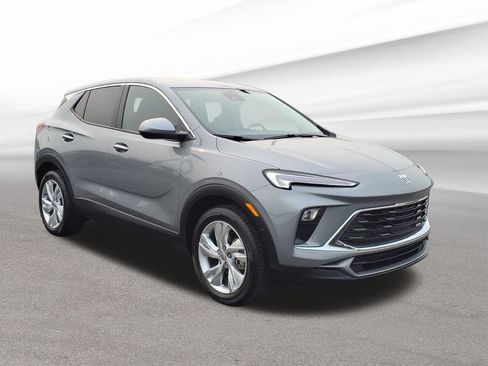 Certified 2024 Buick Encore GX Preferred FWD image 8