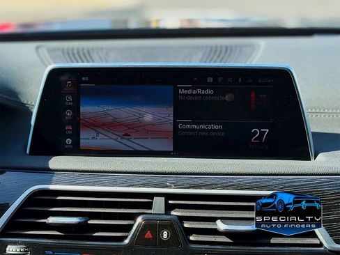Used 2021 BMW 740i w/ M Sport Package RWD image 16