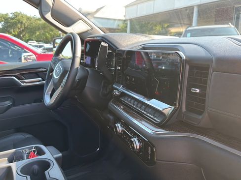 Used 2024 GMC Sierra 1500 SLE w/ Preferred Package AWD/4WD image 14