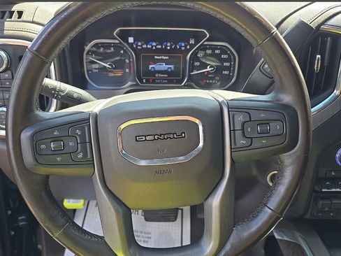 Used 2021 GMC Sierra 1500 Denali w/ Driver Alert Package II AWD/4WD image 12