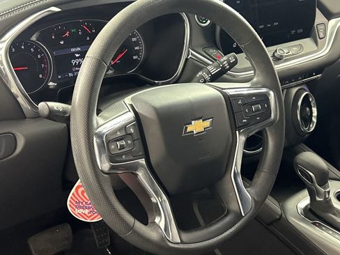 Used 2025 Chevrolet Blazer LT FWD image 13