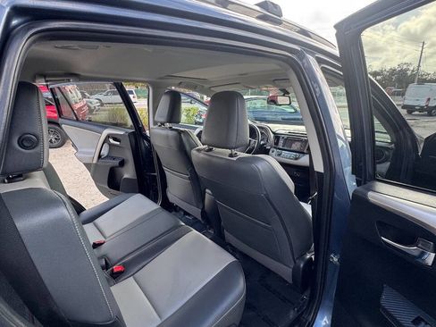 Used 2014 Toyota RAV4 Limited image 14