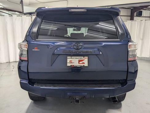 Used 2020 Toyota 4Runner SR5 Premium w/ Moonroof Package image 28