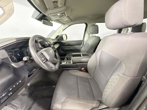 Used 2022 Toyota Tundra SR image 3