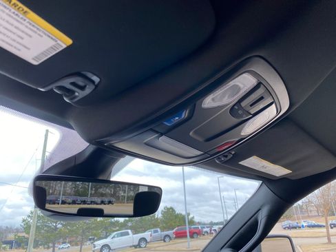 Used 2024 RAM 2500 Big Horn image 25