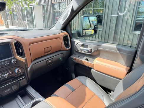 Used 2023 Chevrolet Silverado 3500 High Country w/ Z71 Off-Road Package AWD/4WD image 15