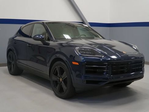 Certified 2026 Porsche Cayenne Coupe AWD/4WD image 11