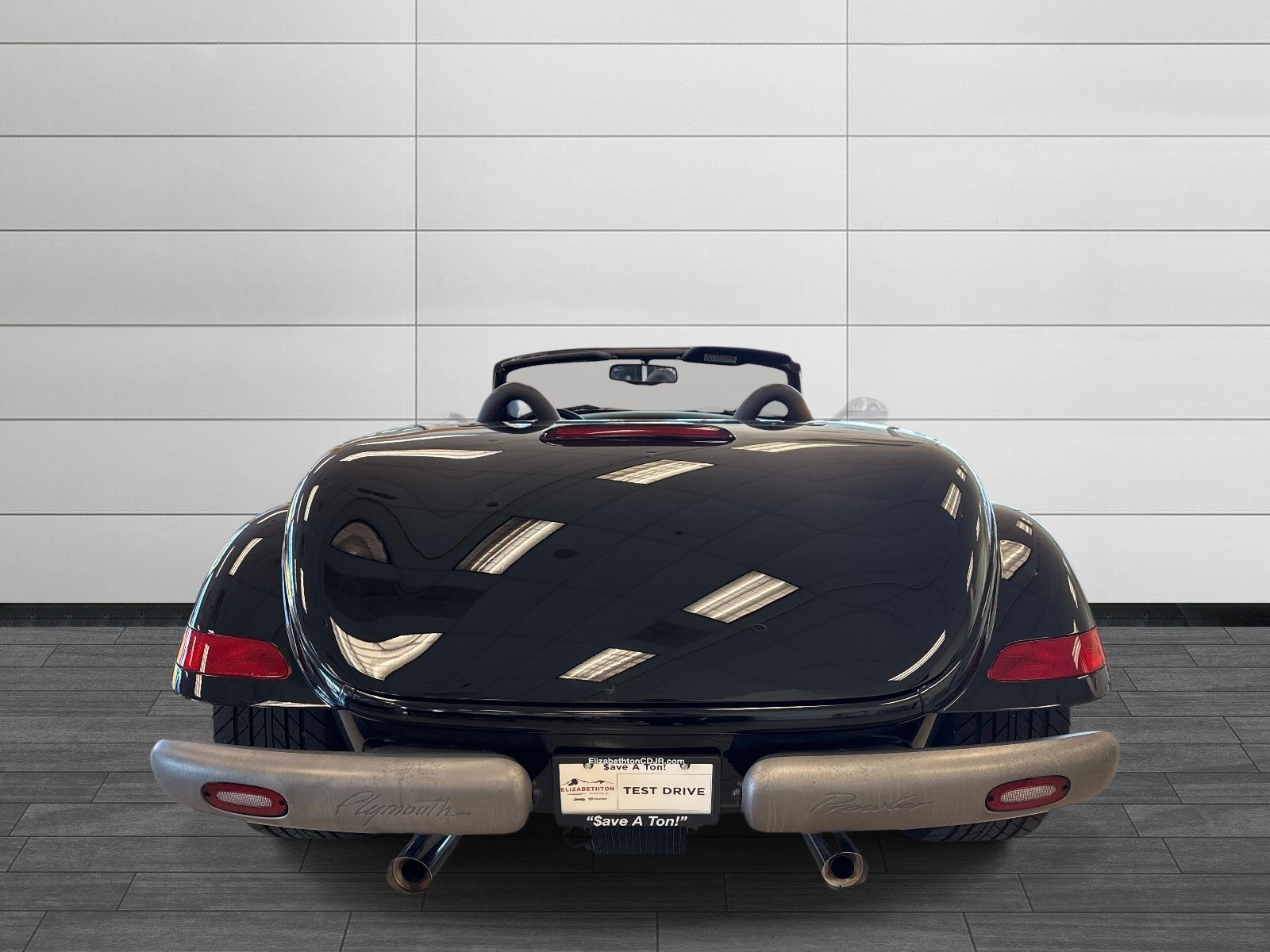 Used 1999 Plymouth Prowler RWD image 4