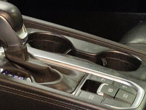 Used 2019 Hyundai Santa Fe Limited image 26