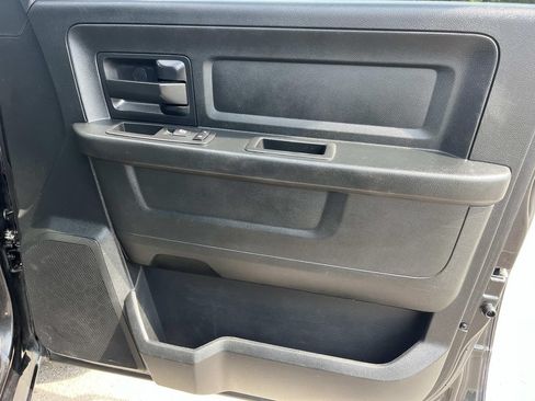 Used 2017 RAM 1500 Express AWD/4WD image 20