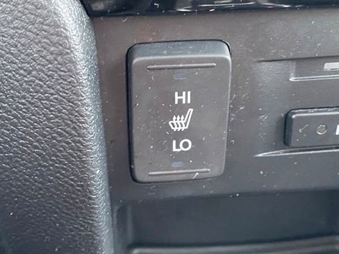 Used 2017 Honda Pilot Touring image 19