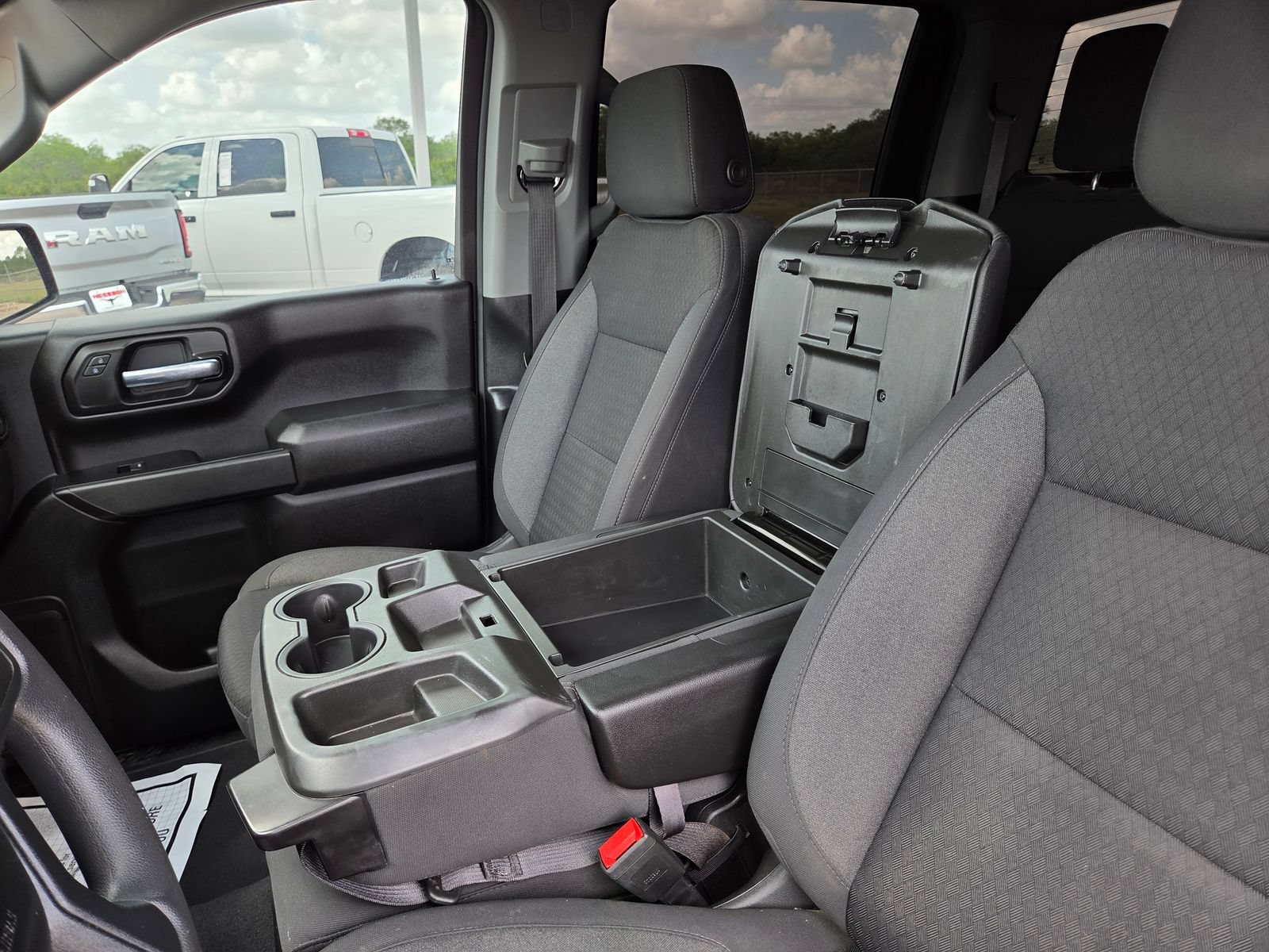 Used 2024 Chevrolet Silverado 1500 Custom w/ LPO, Dark Essentials Package RWD image 28