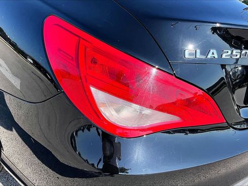 Used 2018 Mercedes-Benz CLA 250 image 29