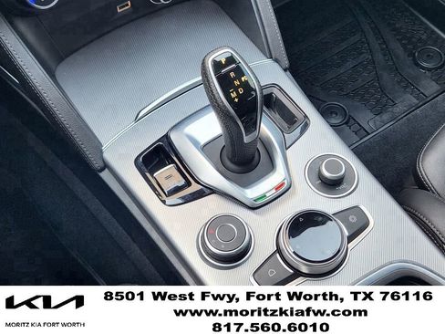 Used 2022 Alfa Romeo Stelvio Veloce AWD/4WD image 20