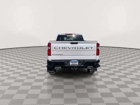 Used 2022 Chevrolet Silverado 1500 LT Trail Boss w/ Convenience Package II image 6