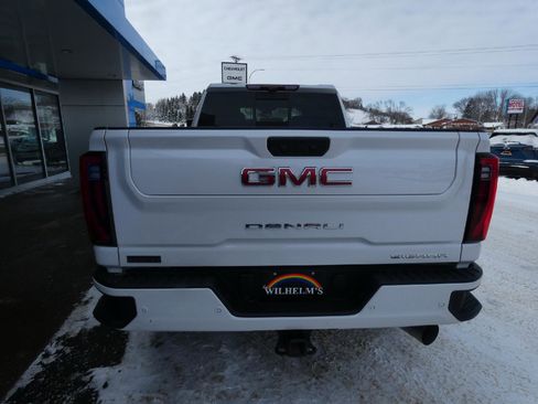 Certified 2025 GMC Sierra 2500 Denali w/ Denali Reserve Package image 4