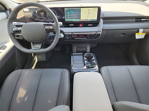 New 2025 Hyundai Ioniq 5 SEL image 13
