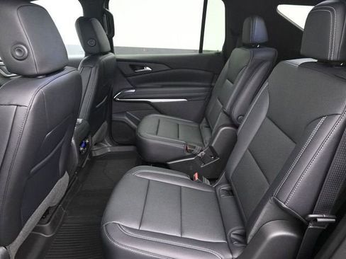 New 2026 Chevrolet Traverse LT w/ Midnight/Sport Edition image 18